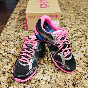 Women's Ryka Influence Training Sneakers Size 7 1/2W - NEW!